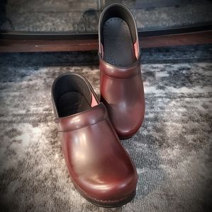 Dansko burgundy clogs